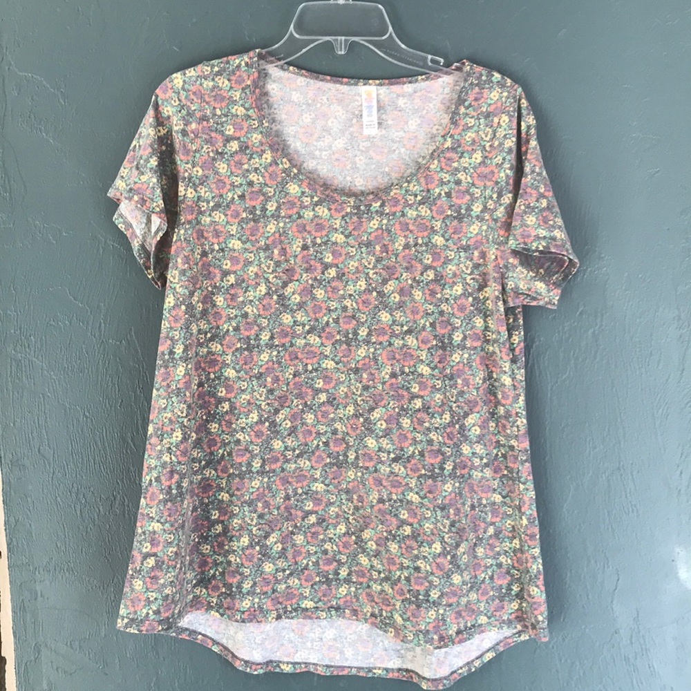 LulaRoe classic t